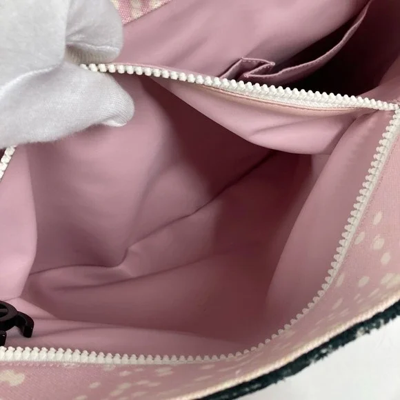 CHANEL Pink Shoulder Bag - Picture 14 of 16